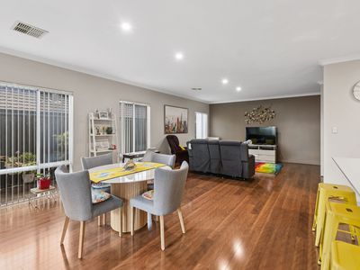 4B Freeland Way, Eden Hill