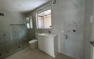 12 & 12A Fourth Avenue, Loftus