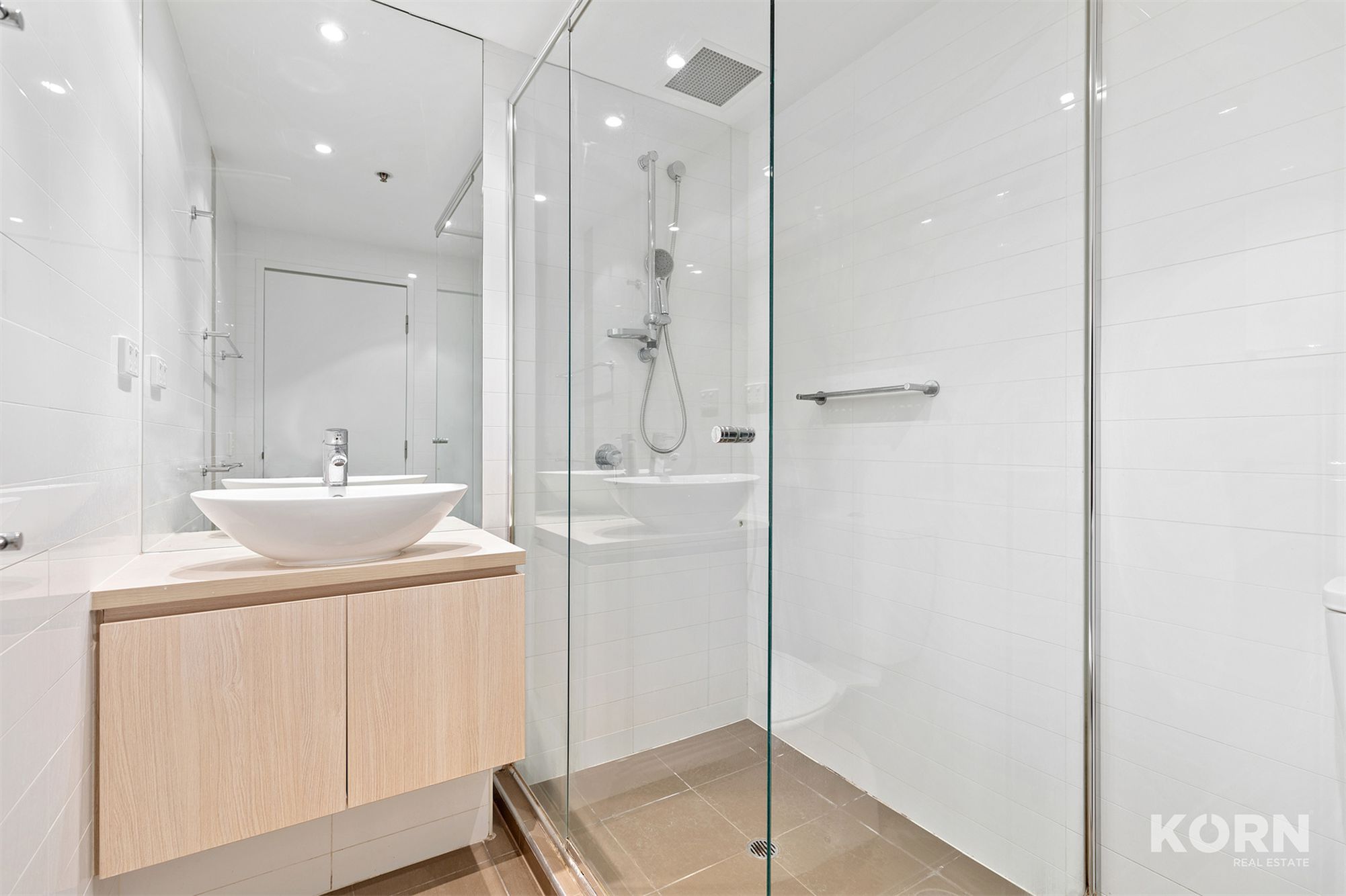 1101 / 10 Balfours Way, Adelaide
