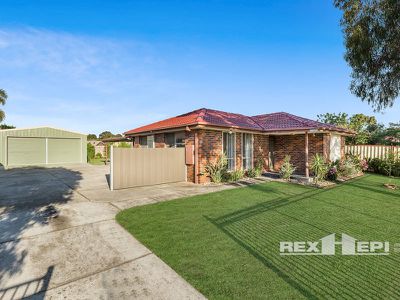 42 Narellan Drive, Hampton Park