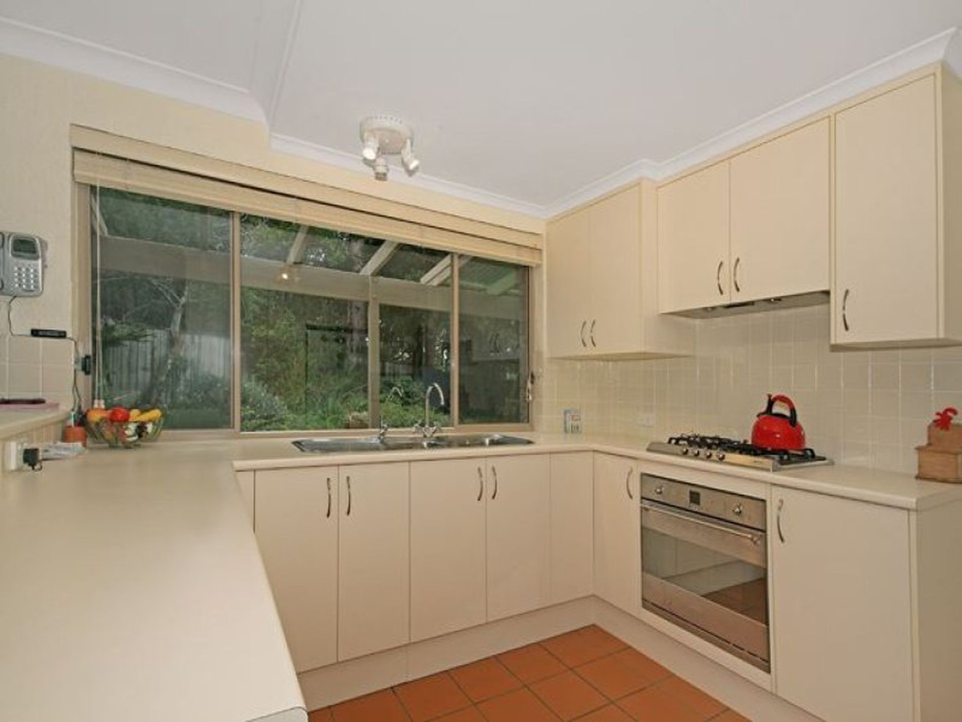 2 / 15 Clyde Street, Mollymook Beach