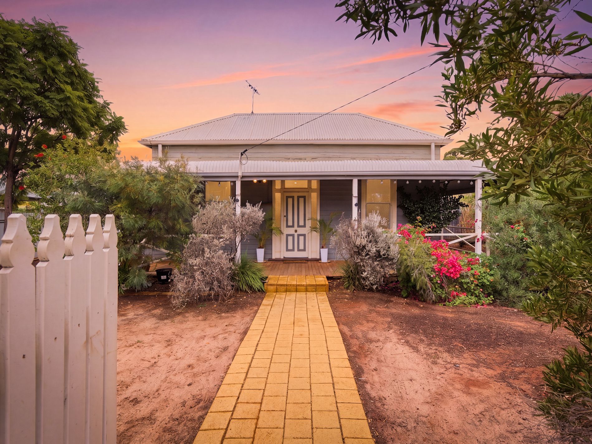 64 Ward Street, Lamington