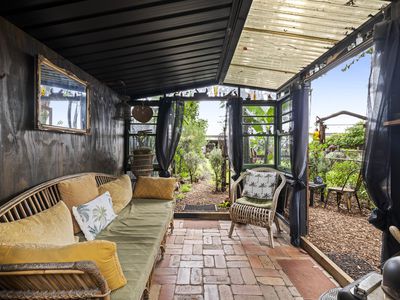 36 Charles Street, Newtown