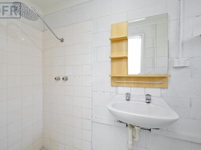 1 / 40B Burlington Street, Naval Base