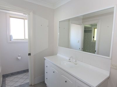 10 Akala Avenue, Forster