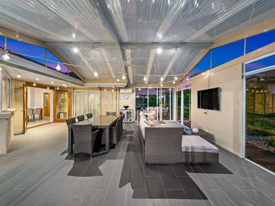 5 Bergen Close, Taylors Lakes