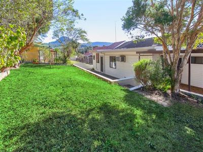17 Leigh Cres, Unanderra