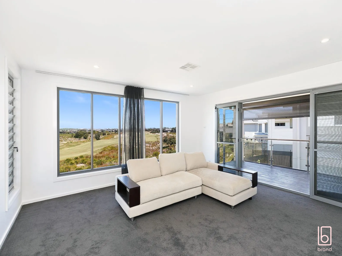 80 Pebble Beach Avenue, Magenta