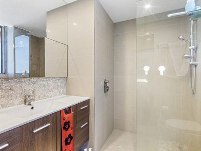10 / 39 Clarence Road, Indooroopilly