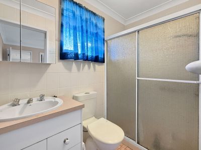1 Clemenceau Crescent, Tanilba Bay