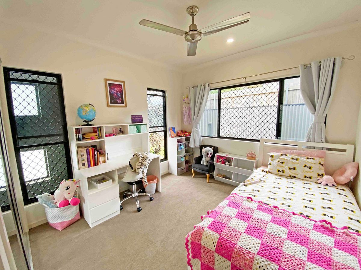 30 Gargan Lane, Atherton