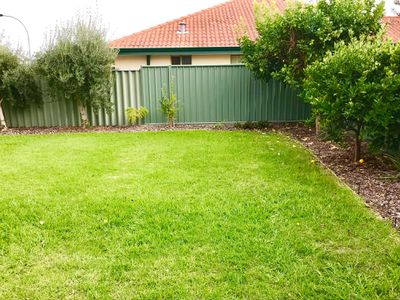 8  Nooyan Close, South Guildford