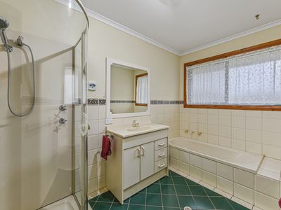 17 Admella Drive, Beachport