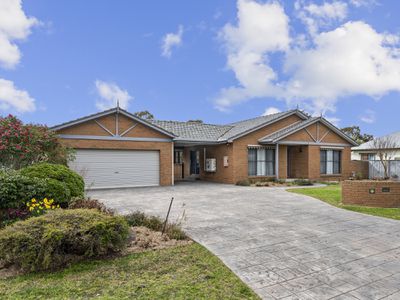 17 Lewis Street, Euroa