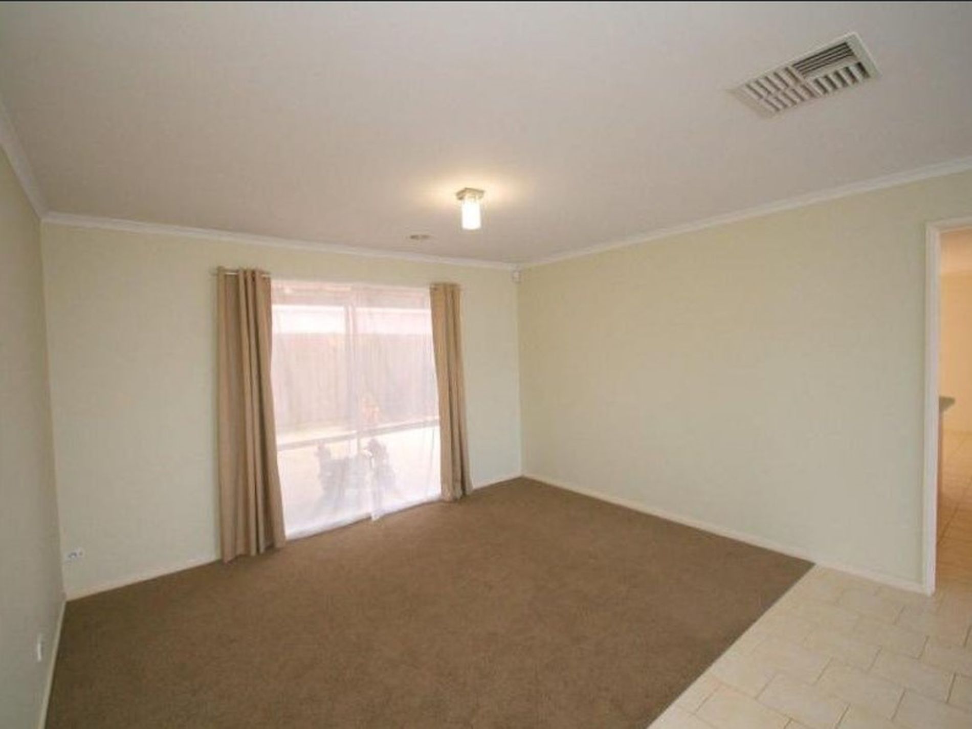 2 Brookville Avenue, Werribee