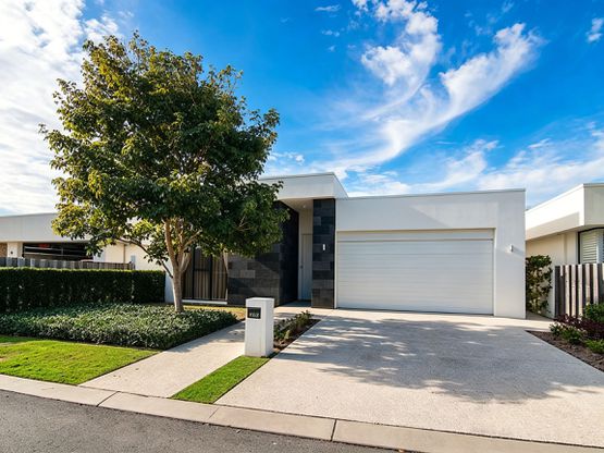 2604 The Address, Sanctuary Cove