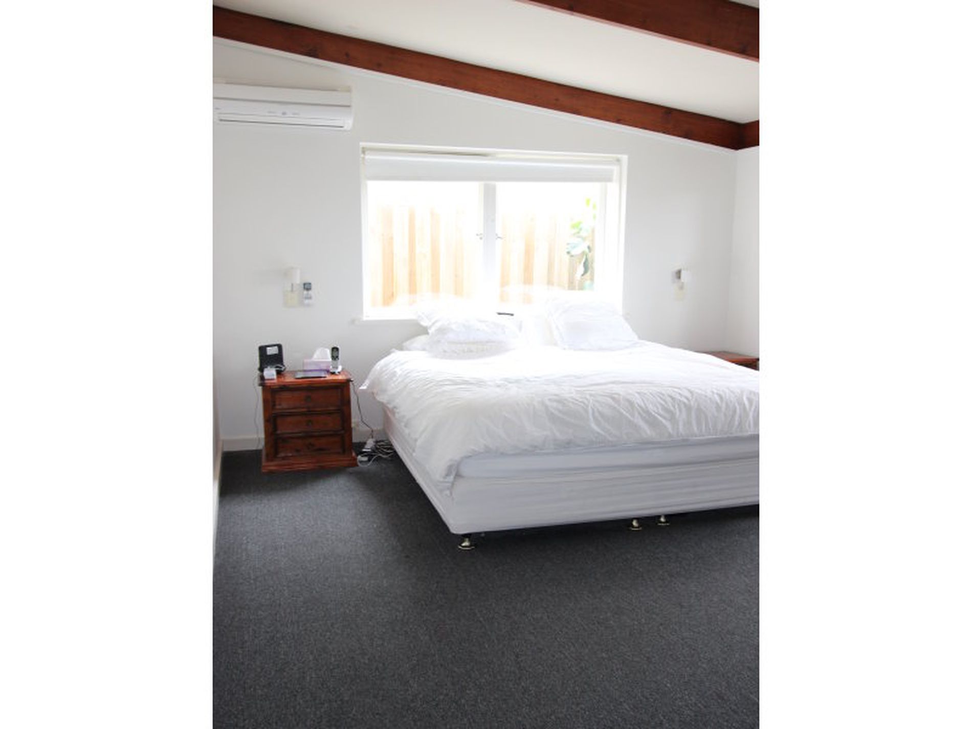 222 Noble Street, Newtown