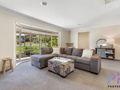 2 Windsor Court, Kangaroo Flat
