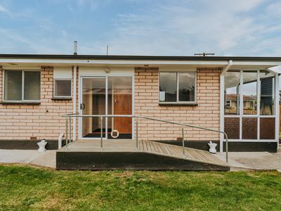 12 Cowper Street, Milton