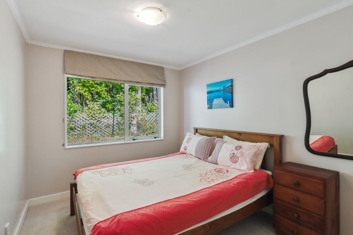 15B Kakariki Grove, Waikanae