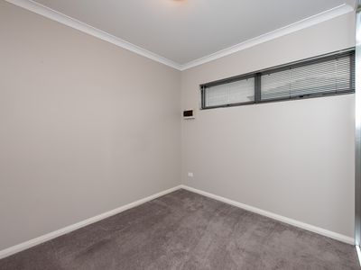 9/4 Waterloo Street, Joondanna