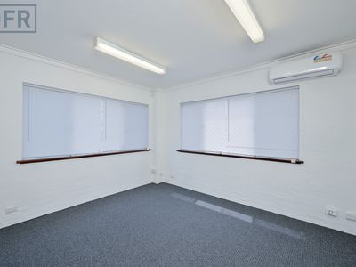 4/32 Crompton Road, Rockingham