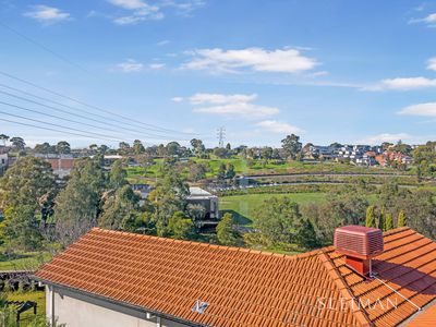 11 / 53 Surrey Drive, Keilor East