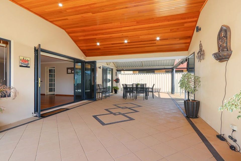 23 Highlander Parade , Rockingham