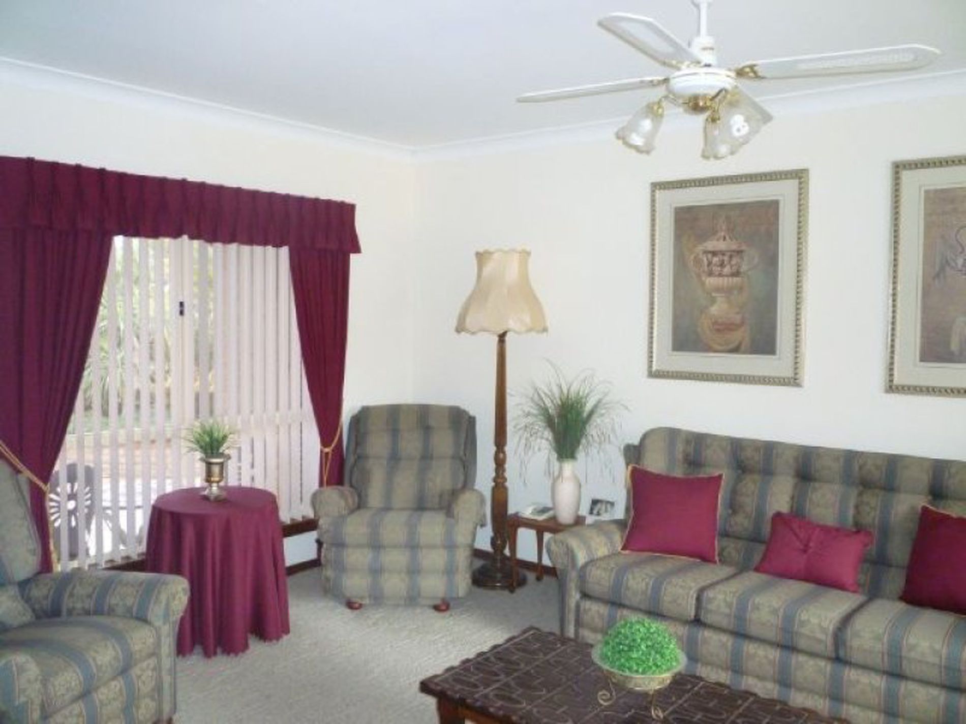 33 Leo Drive, Narrawallee