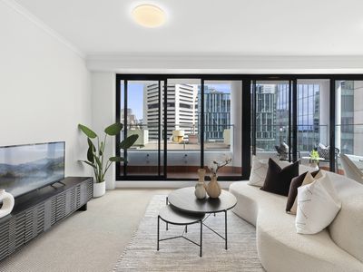 2003 / 1 Hosking Place, Sydney