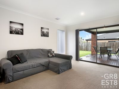 3 Quist Parade, Cranbourne West