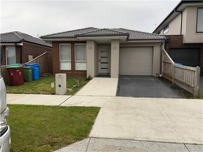 40 Troups Creek Promenade, Narre Warren