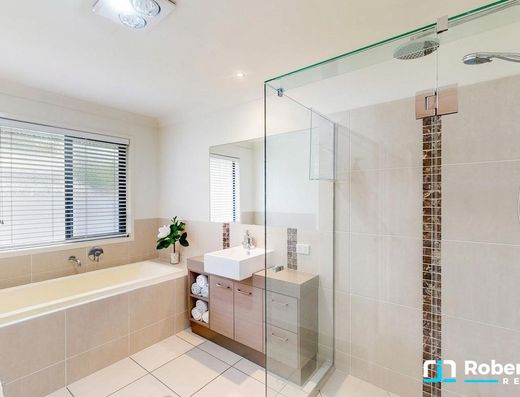 New Price - Outstanding Old Tewantin Opportunity image 11