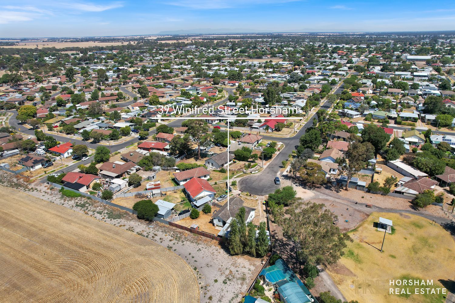 39 Winifred Street, Horsham