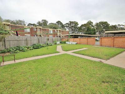 2 / 2-6 Lakeside Drive, Eden