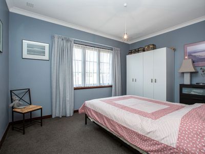 16 Galyung Road, Carey Park