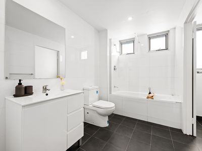 1 / 20-26  Innesdale Road, Wolli Creek