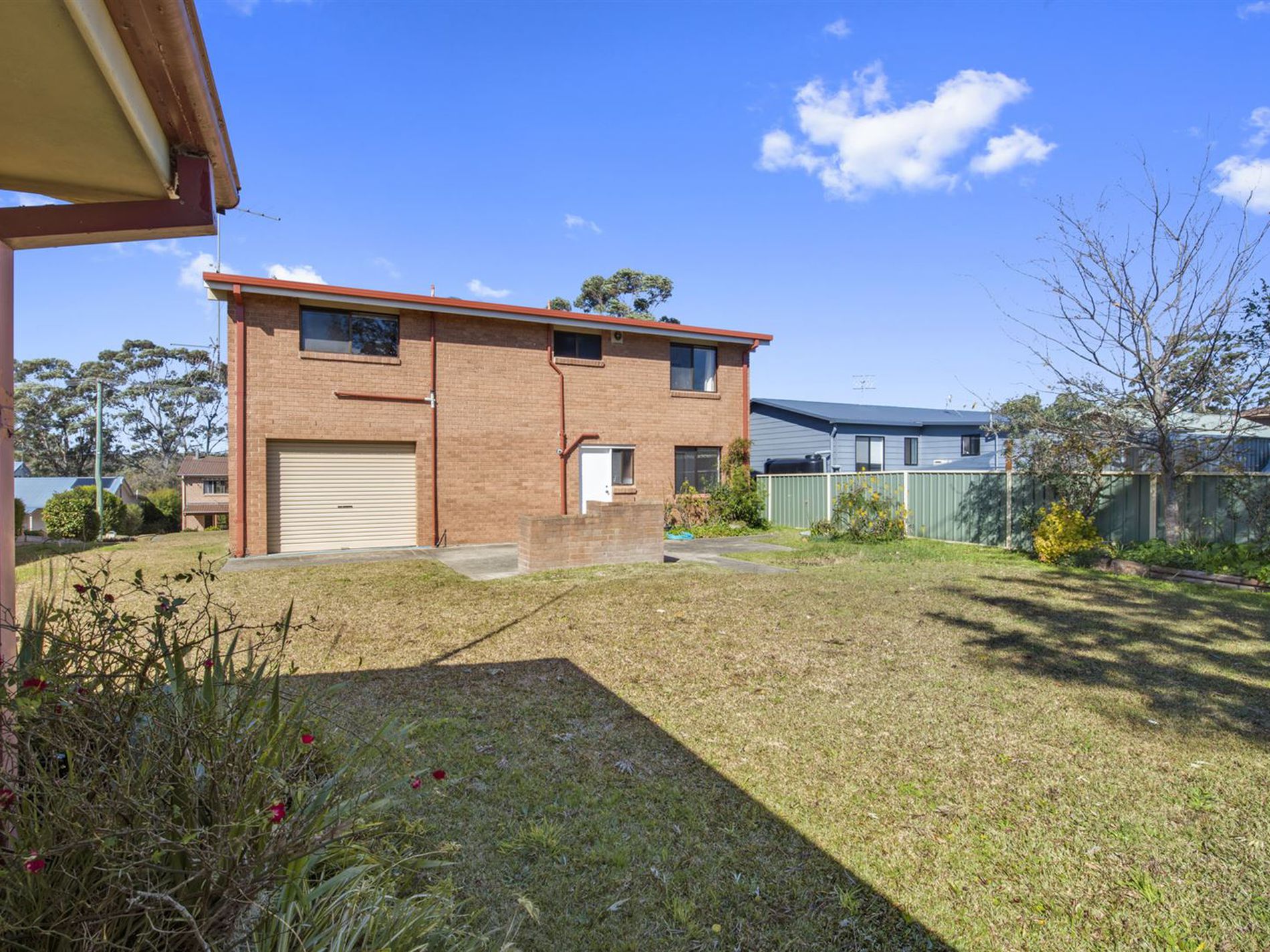 27 Torquay Drive, Lake Tabourie