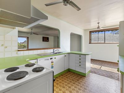 3 Sinclair Cres, Seymour