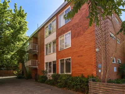 4 / 5 McGrath Court, Richmond