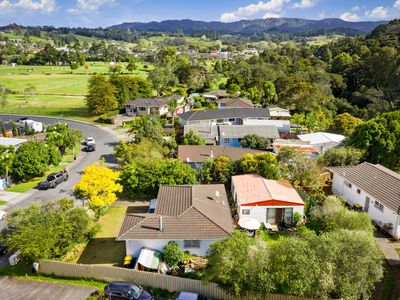 17 Tabitha Crescent, Henderson