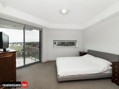 303 / 108 Terrace Road, East Perth