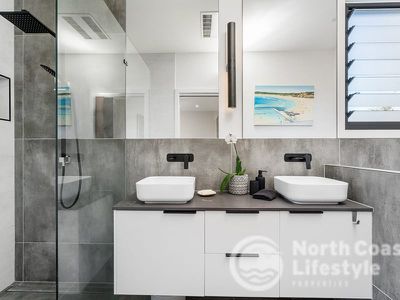 42 Banool Circuit, Ocean Shores