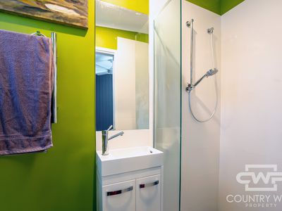 2A Robinson Avenue, Glen Innes