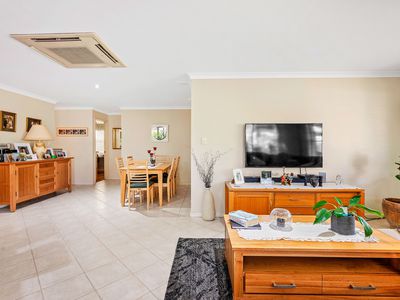 10 Somerville Drive, College Grove