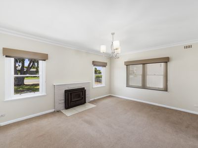 16 McNamara Street, Finley