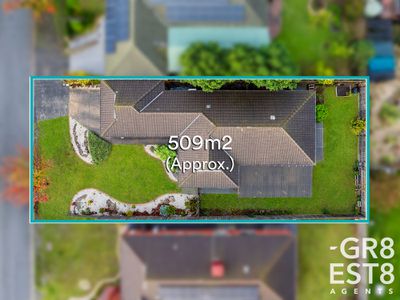13 Bookham Way, Cranbourne West