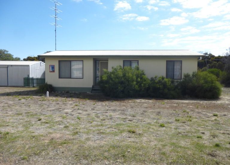 35 Scarlet Runner Road, The Pines