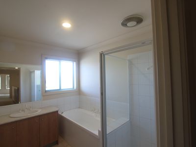 66 / 105 Mountain Highway, Wantirna