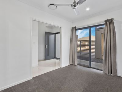 124 Cooper Crescent, Rochedale